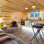 Cliff Stud Retreat - Luxury And Cosy キャンプ場 ヘルムスリー