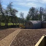 Cliff Stud Retreat - Luxury And Cosy *
