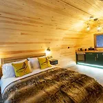 キャンプ場 Cliff Stud Retreat - Luxury And Cosy ヘルムスリー