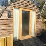 キャンプ場 Cliff Stud Retreat - Luxury And Cosy
