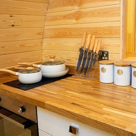 Cliff Stud Retreat - Luxury And Cosy *
