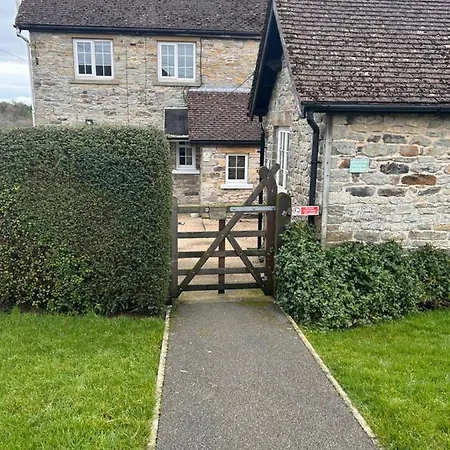 Cliff Stud Retreat - Luxury And Cosy 营地 赫尔姆斯利