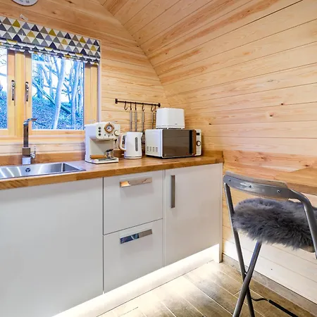 Camping Cliff Stud Retreat - Luxury And Cosy