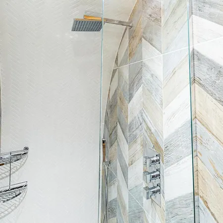 Cliff Stud Retreat - Luxury And Cosy *