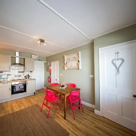 Cliff Stud Retreat - Luxury And Cosy Camping Helmsley