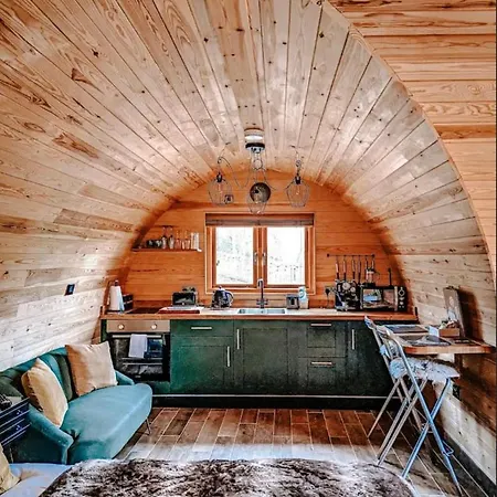 Cliff Stud Retreat - Luxury And Cosy Camping *