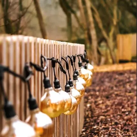 Cliff Stud Retreat - Luxury And Cosy Camping