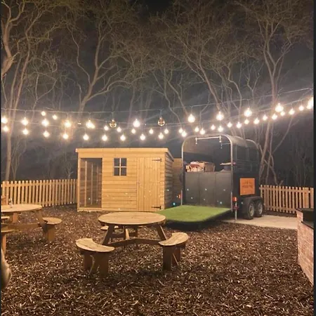 Cliff Stud Retreat - Luxury And Cosy