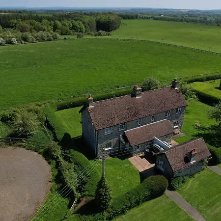 Camping Cliff Stud Retreat - Luxury And Cosy Helmsley